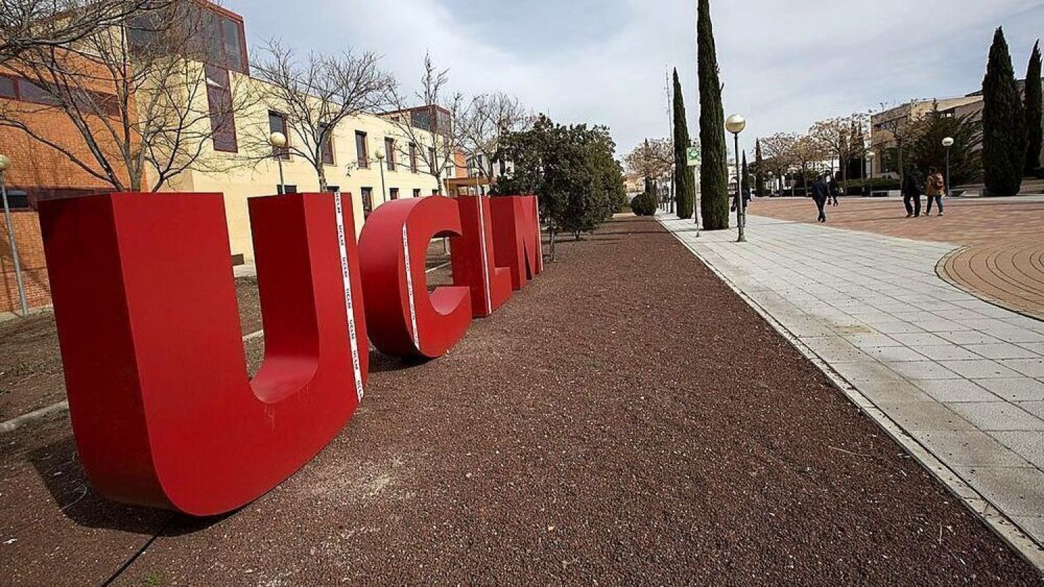 Universidad d Castilla La Mancha.