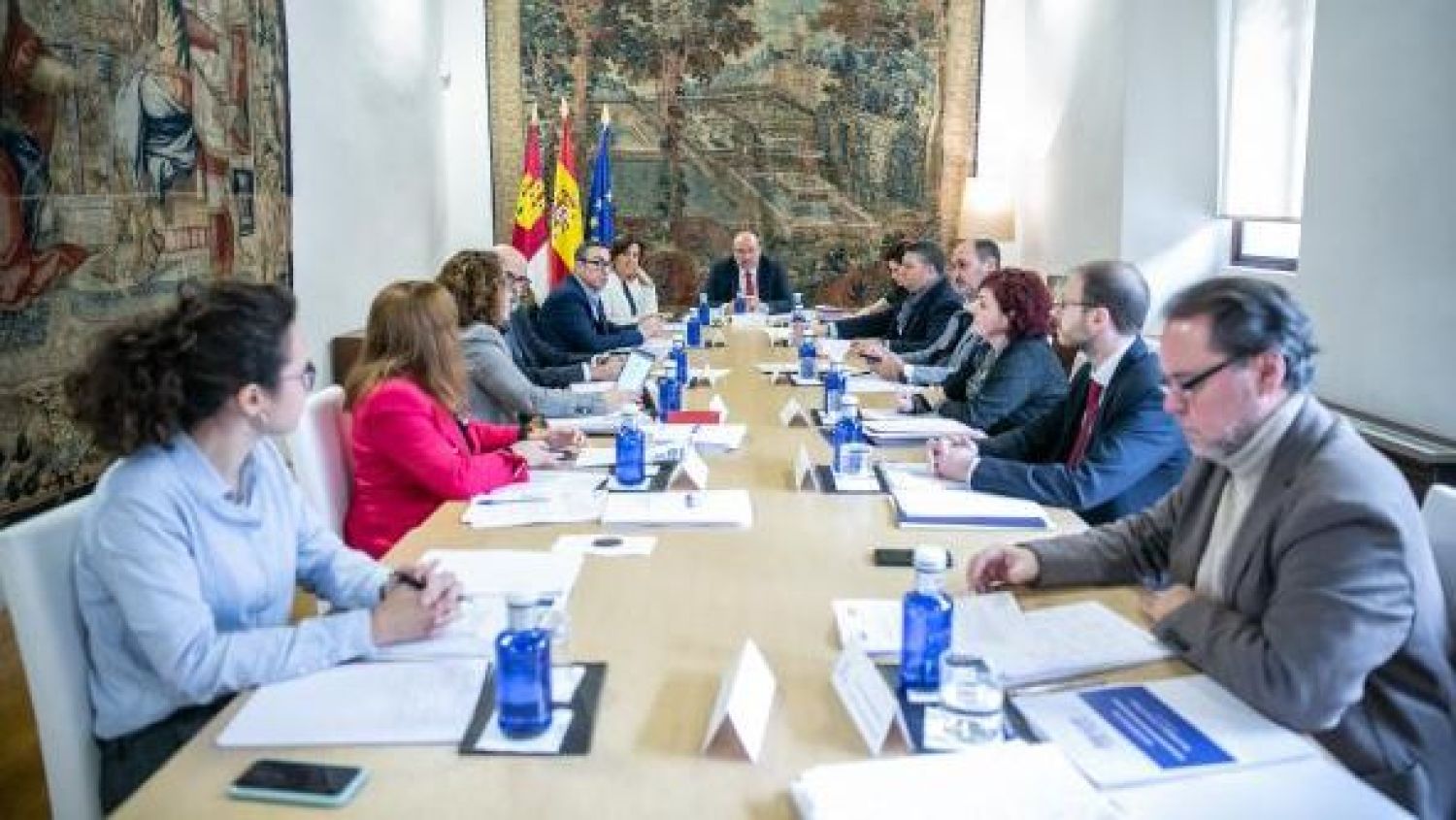 El vicepresidente regional ha presidido el cuarto pleno del Consejo de Diálogo Social que se ha celebrado hoy en el Palacio de Fuensalida.