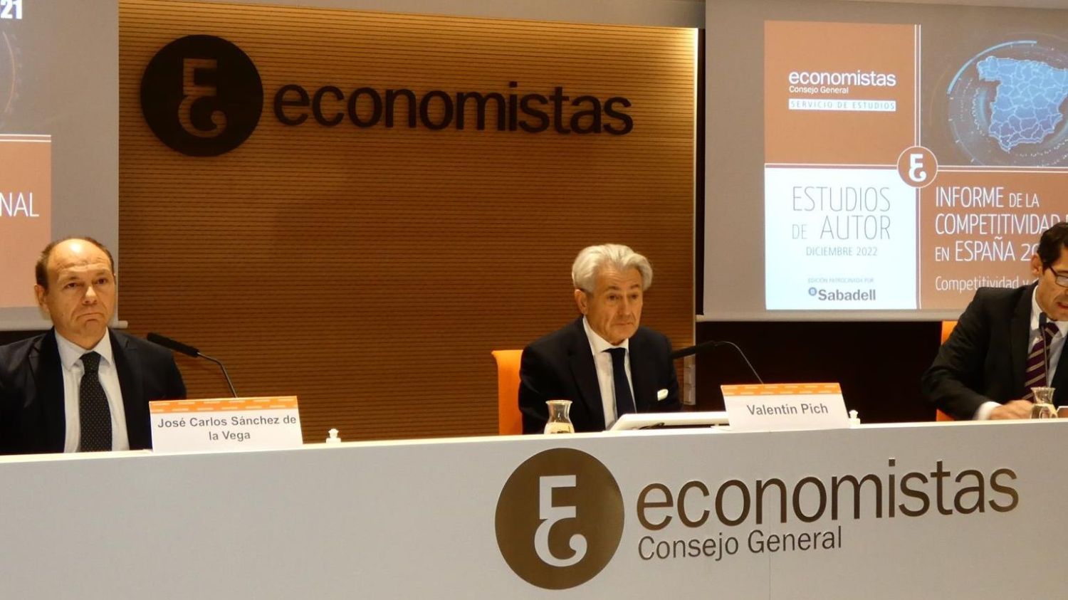 El Consejo General de Economistas ha presentado el Informe de la Competitividad Regional en España 2022, este martes, 20 de diciembre de 2022.