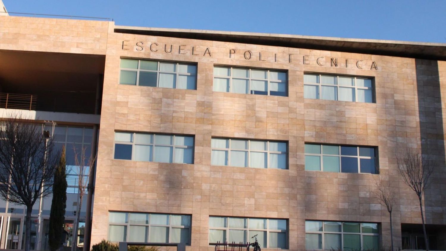 Escuela Politécnica de Cuenca.