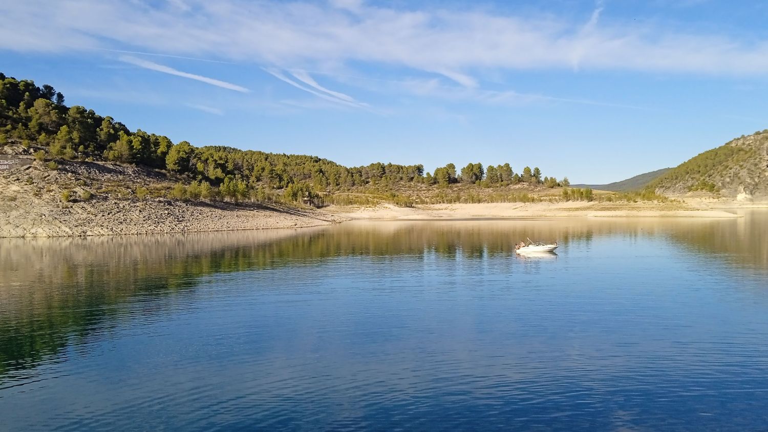 Embalse de Entrepeñas, en Guadalajara // Julito Martínez.