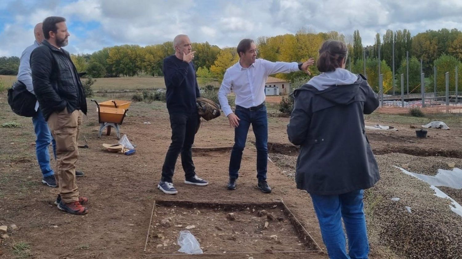 El diputado de Patrimonio de la Diputación de Cuenca, Miguel Ángel Valero, en Noheda.