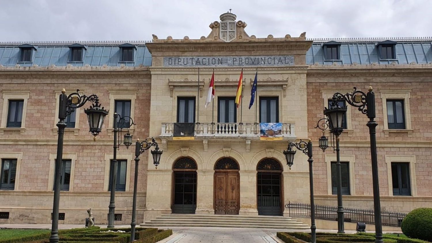 Fachada de la Diputación de Cuenca.