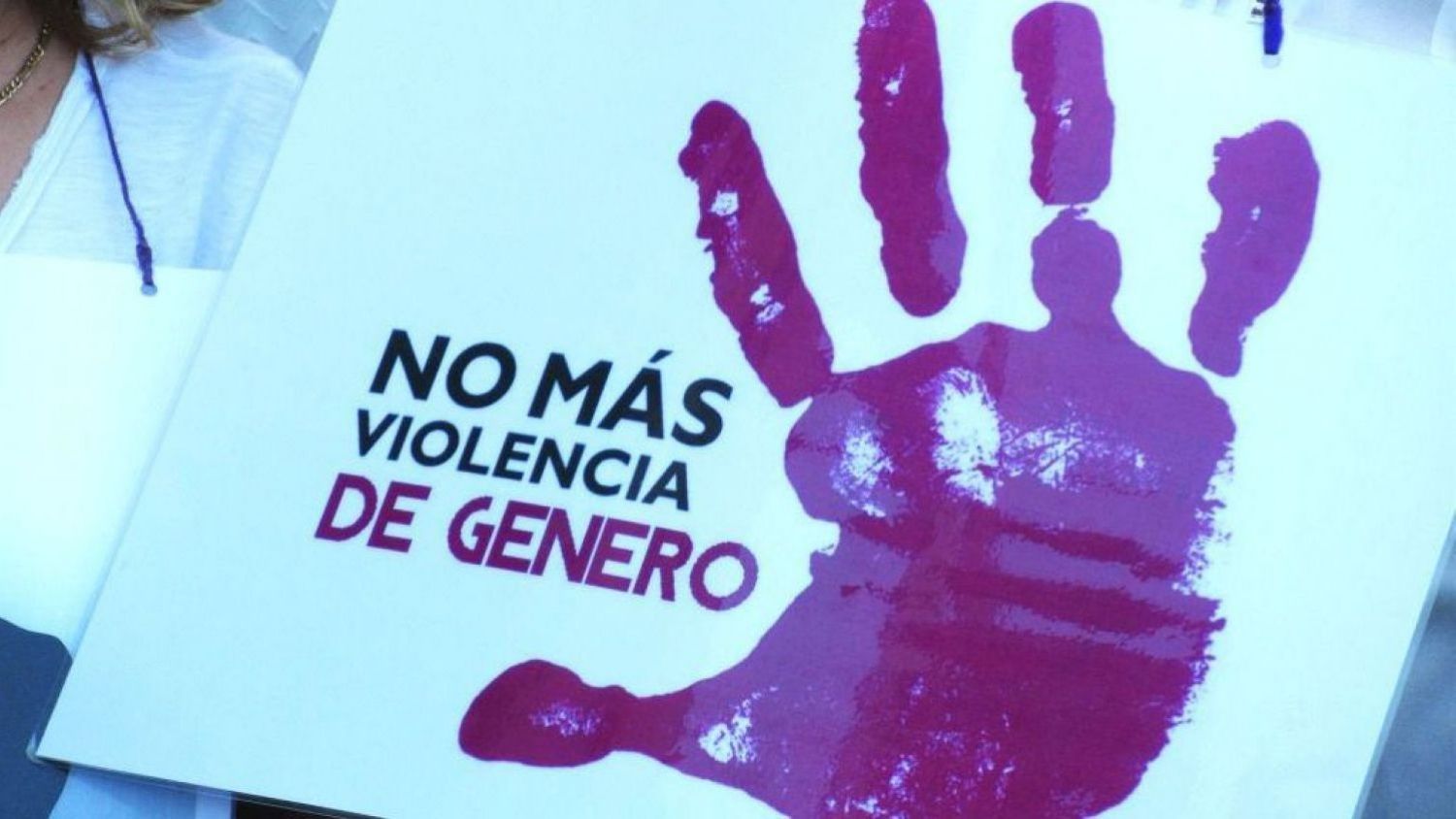 CLM seguirá luchando contra la violencia de género.