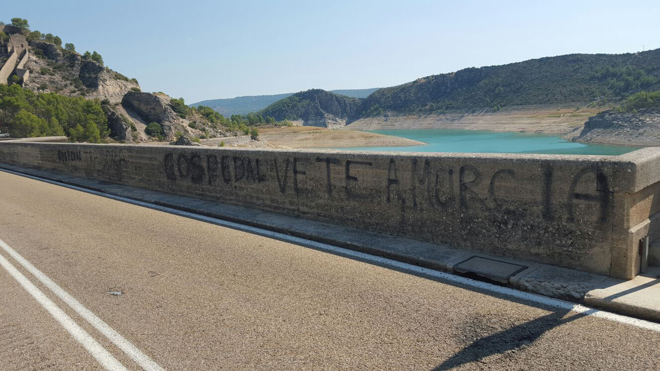 imagen del pantano de entrepeñas tomada esta semana.